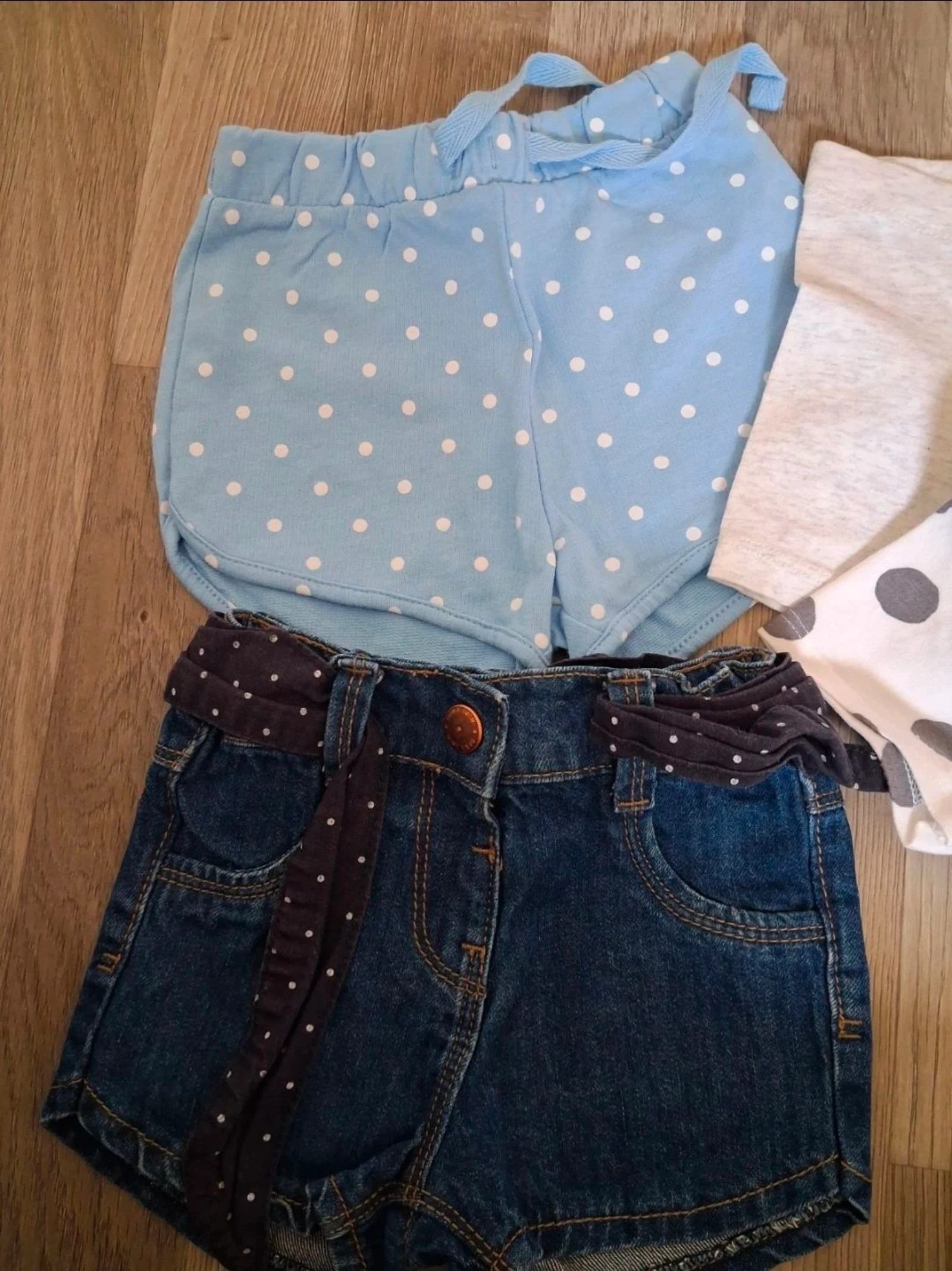 6-month Shorts – photo 2